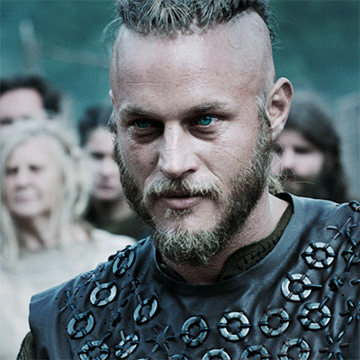 Ragnar | Ragnar lothbrok hair, Ragnar lothbrok haircut, Vikings ragnar